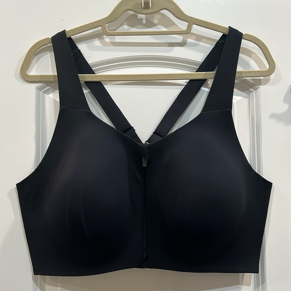 Knix plus size 8++ Catalyst front zip black adjustable sports bra